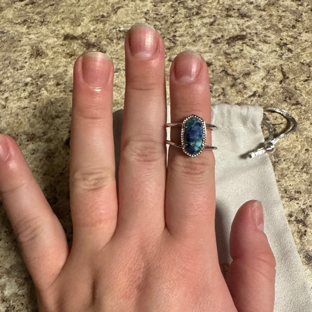 Kendra Scott ring size 6